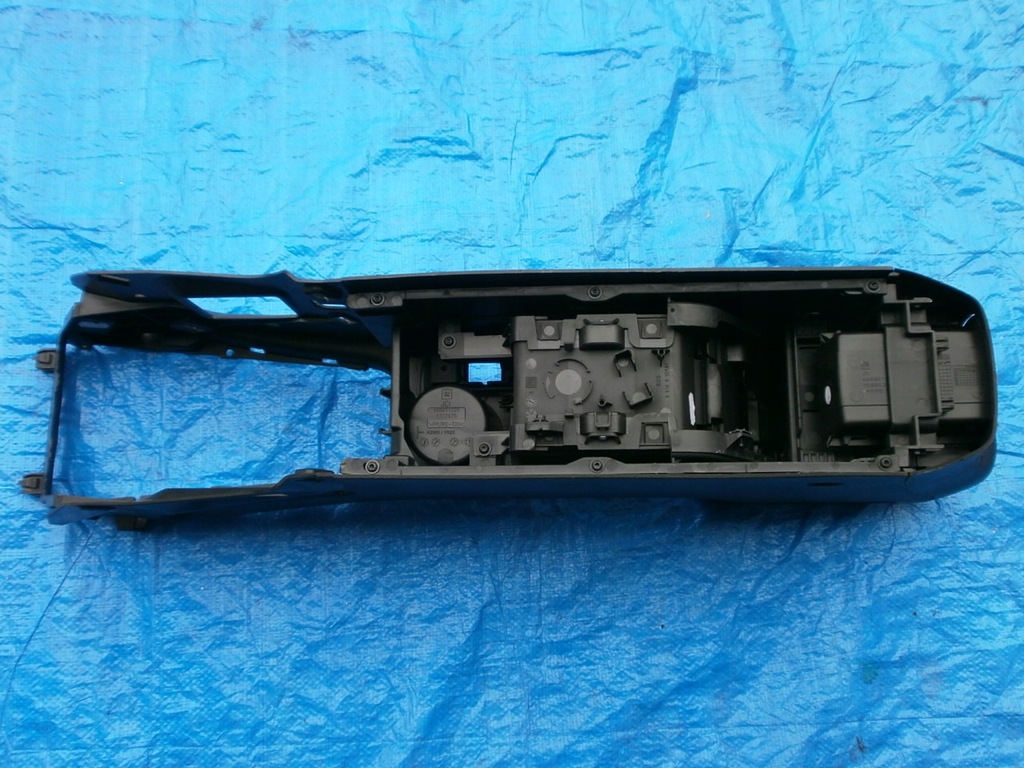 фото №10, Opel-części | astra j підлокітник тунель середній europa 13317404