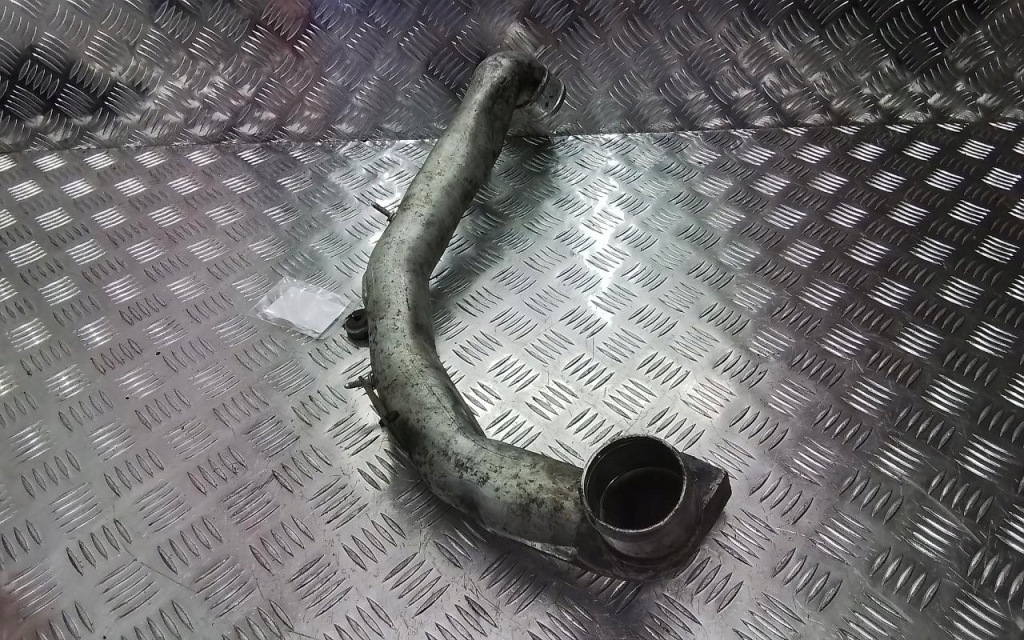 Golf v a3 8p 2.0 tdi труба интеркулер 3c0145840d Доставка