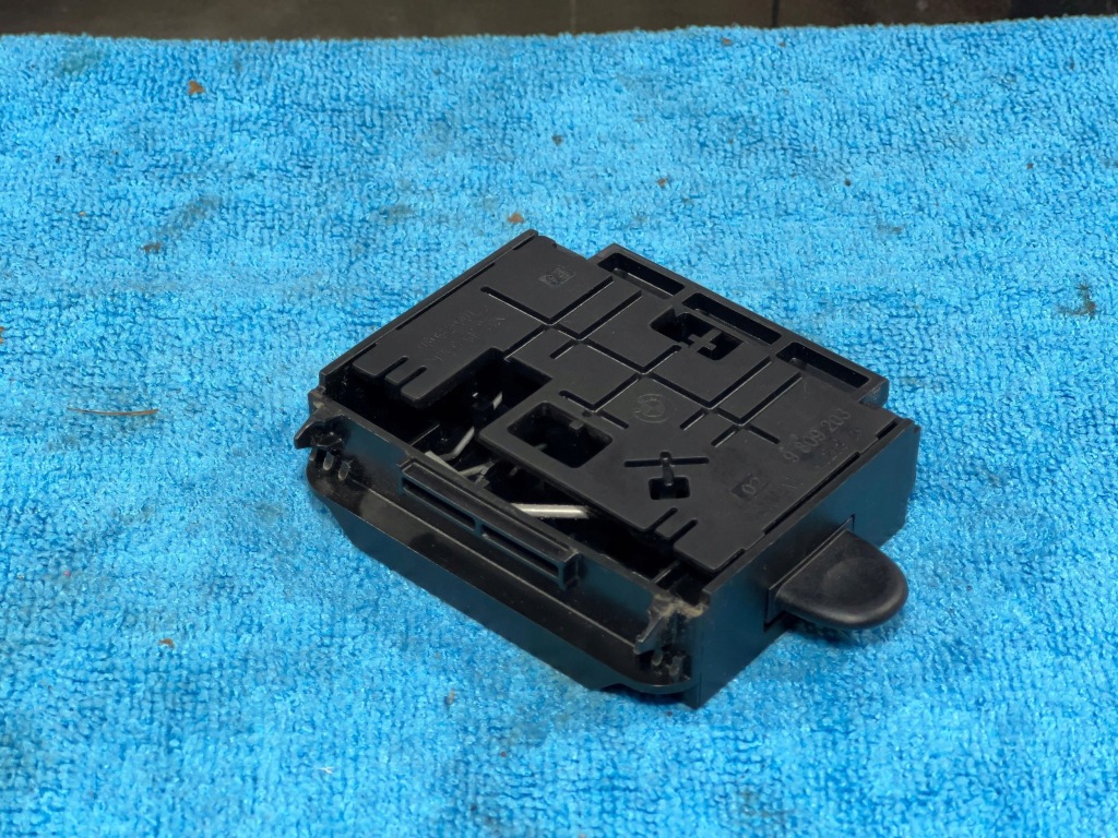 Mini cooper r60 r61 бардачок на накладки на фары держатель 9812760 9809203 в Украине