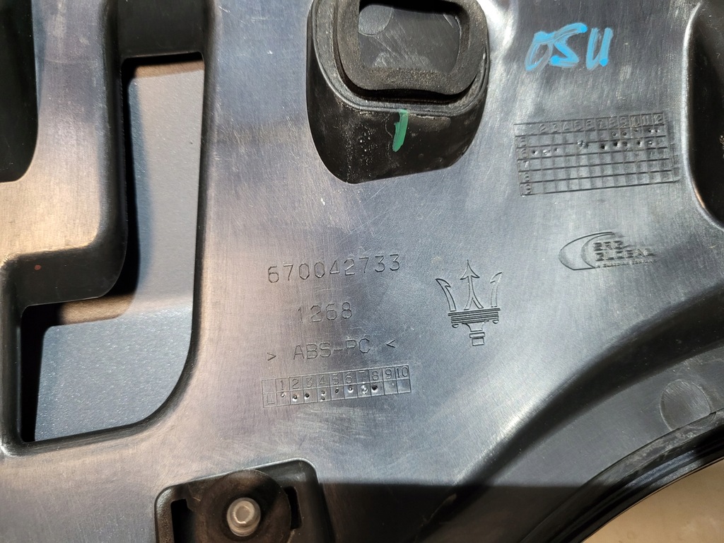 фото №12, Спойлер кришки задня maserati levante