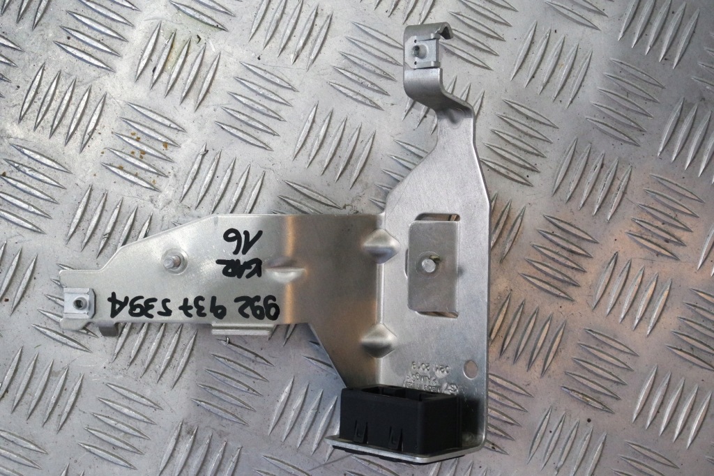 Купить Кронштейн модуля porsche 992 992937539a