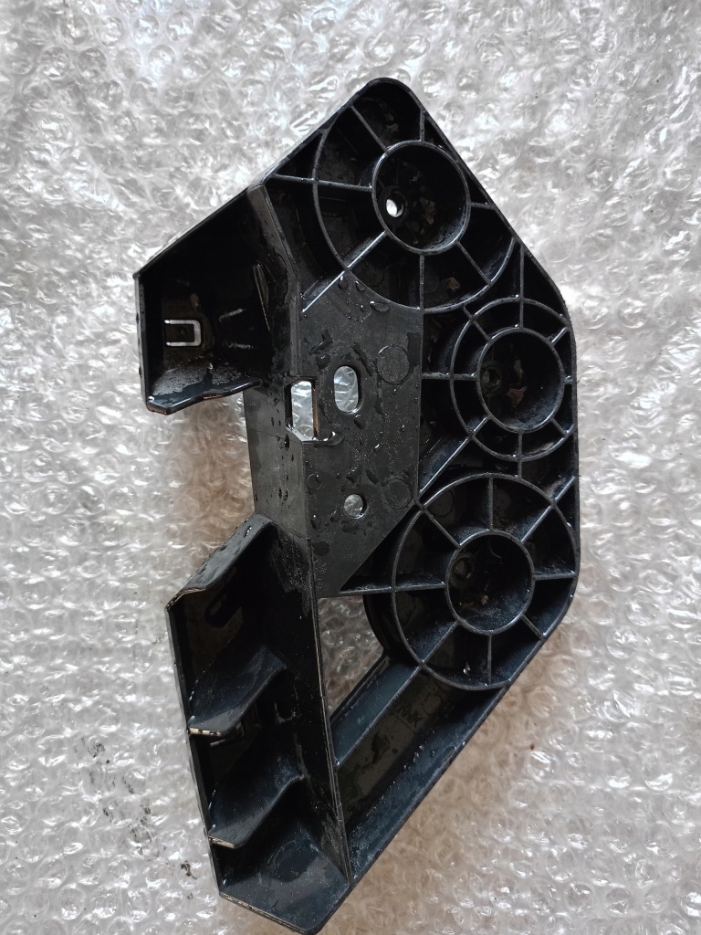 фото №1, Напрямна кронштейн лампи правий перед nissan x-trail t32