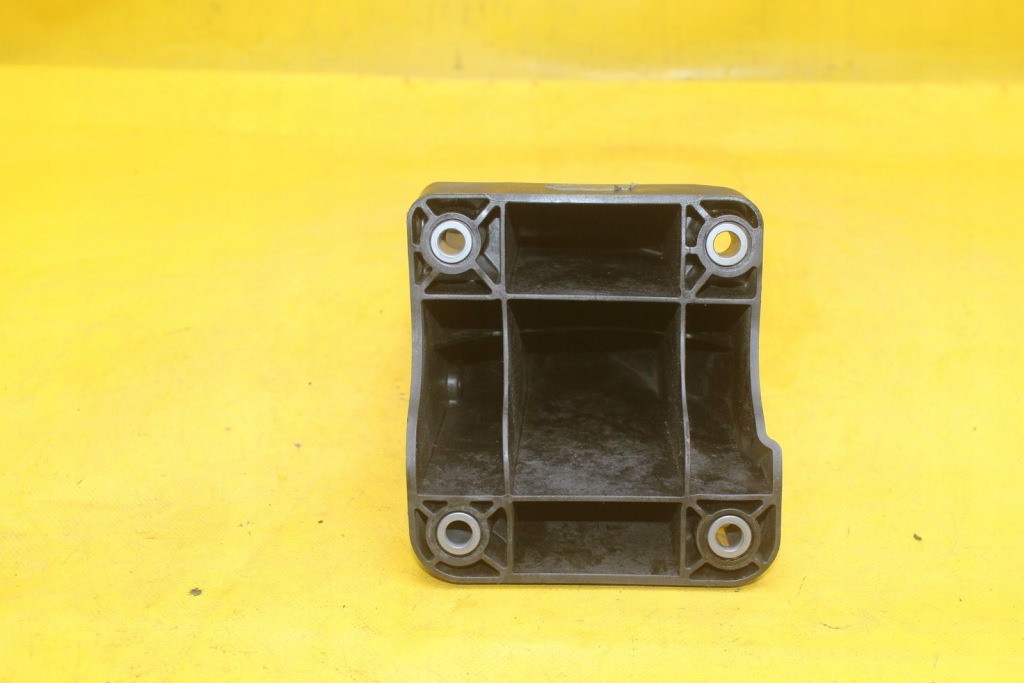 фото №6, Кронштейн двигателя mercedes w213 w205 w177 w247 a6542230100 2.0 cdi