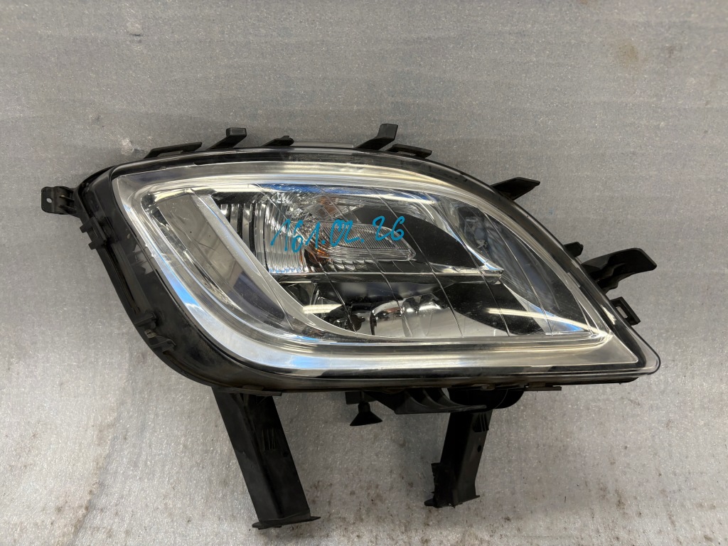 Купити Opel astra iv 4 j правий протитуманна фара поворотник перед 13293619 k126/si1145