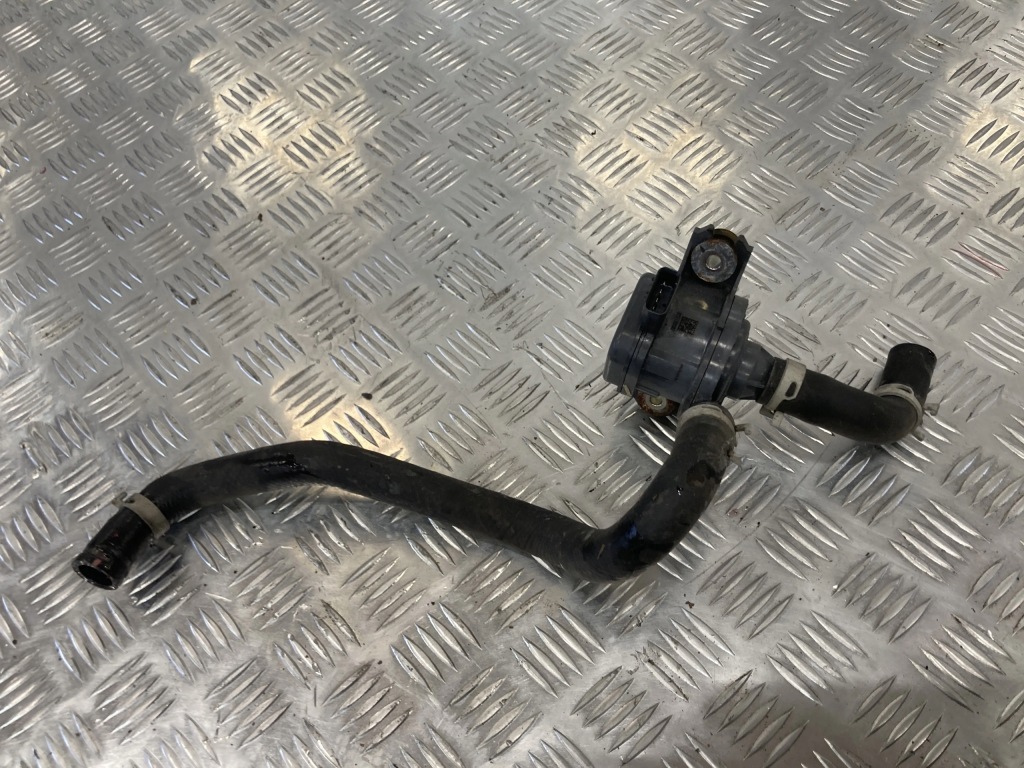 фото №1, Насос воды toyota rav4 v 19- 2.5 h