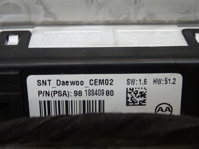 фото №10, Citroen c3 iii лампа стельовий перемикач sos 9818840980