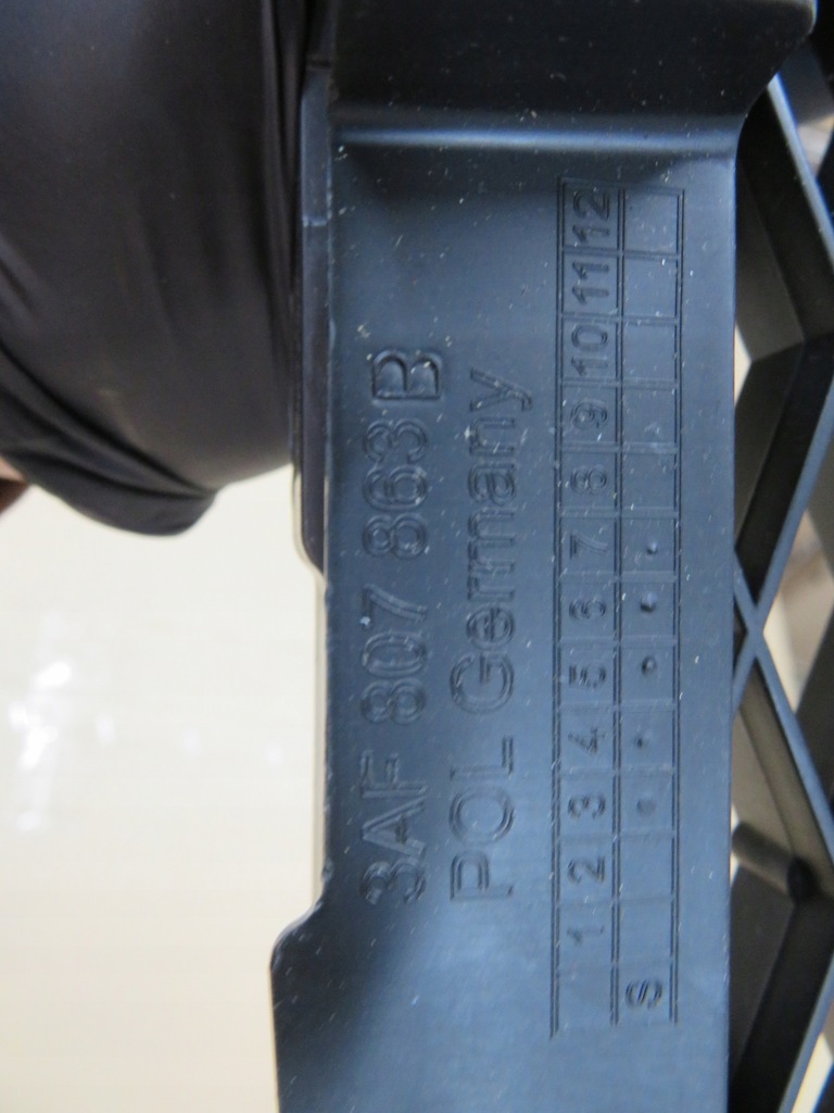 фото №10, Напрямна кронштейн бампера vw passat b7 задня