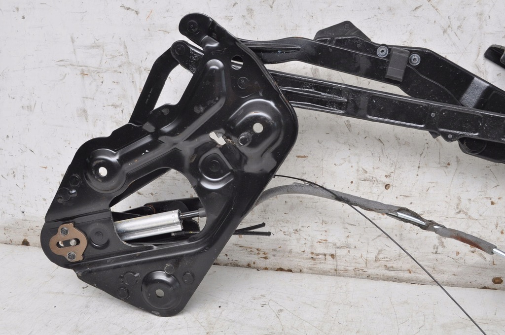 фото №8, Ford focus mk2 петля крыша 9411156