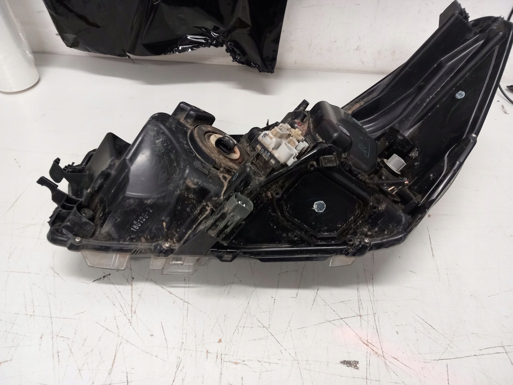 фото №9, Toyota hilux viii 8 права лампа перед led 15-