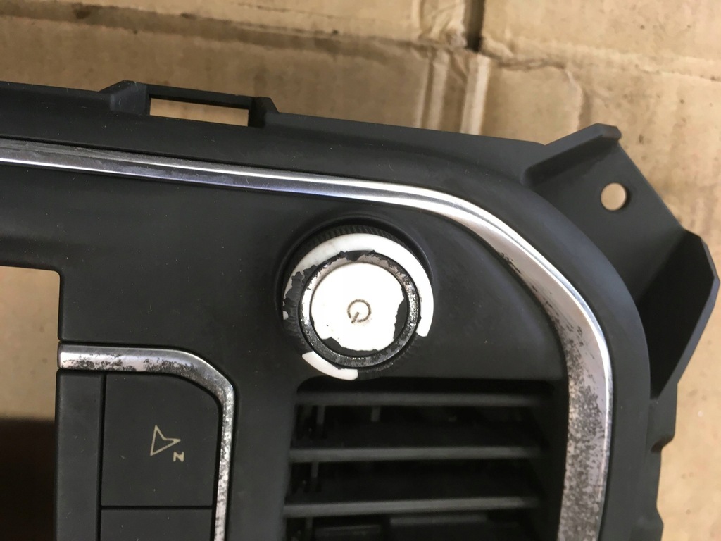 фото №4, Рамка радіо решітка обдув citroen jumpy 2018 98081732zd