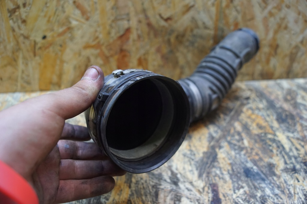 фото №6, Труба повітрозабірник повітря 670001591 maserati 3.8