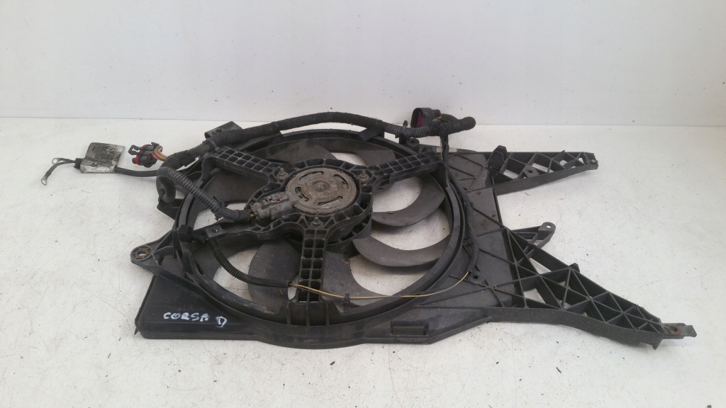 фото №1, Вентилятор 55703930 1,3 cdti opel corsa d