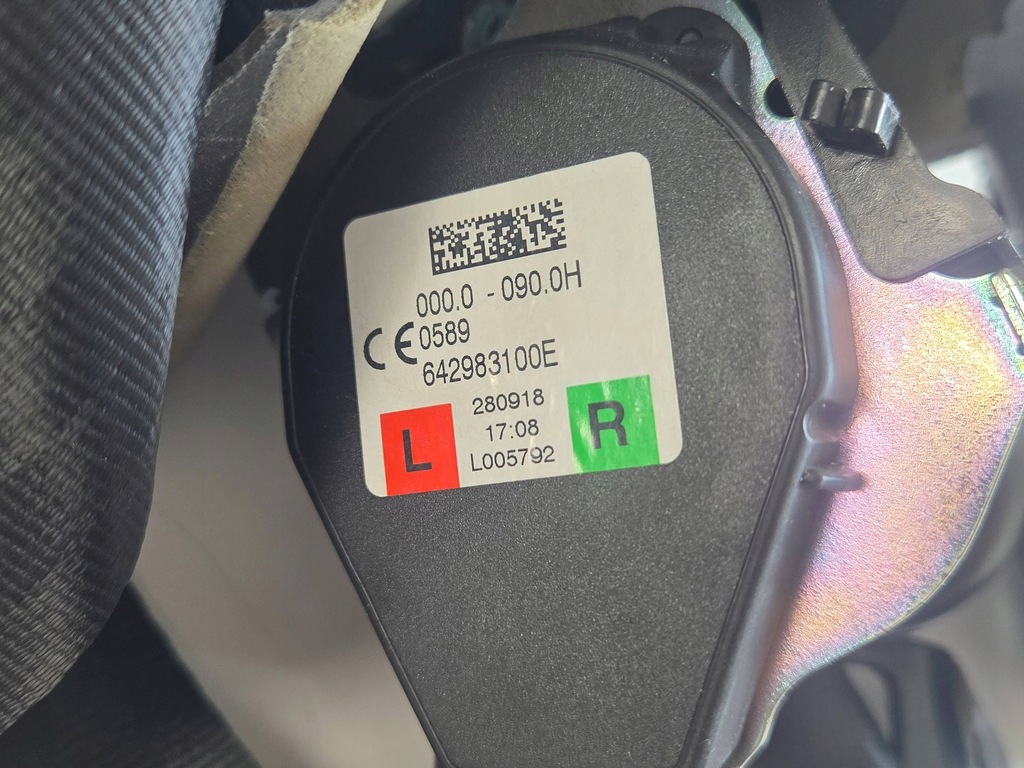 фото №10, Volvo v60 ii 2018 комплект ремней безопасности 2x перед 2 x задняя ремни