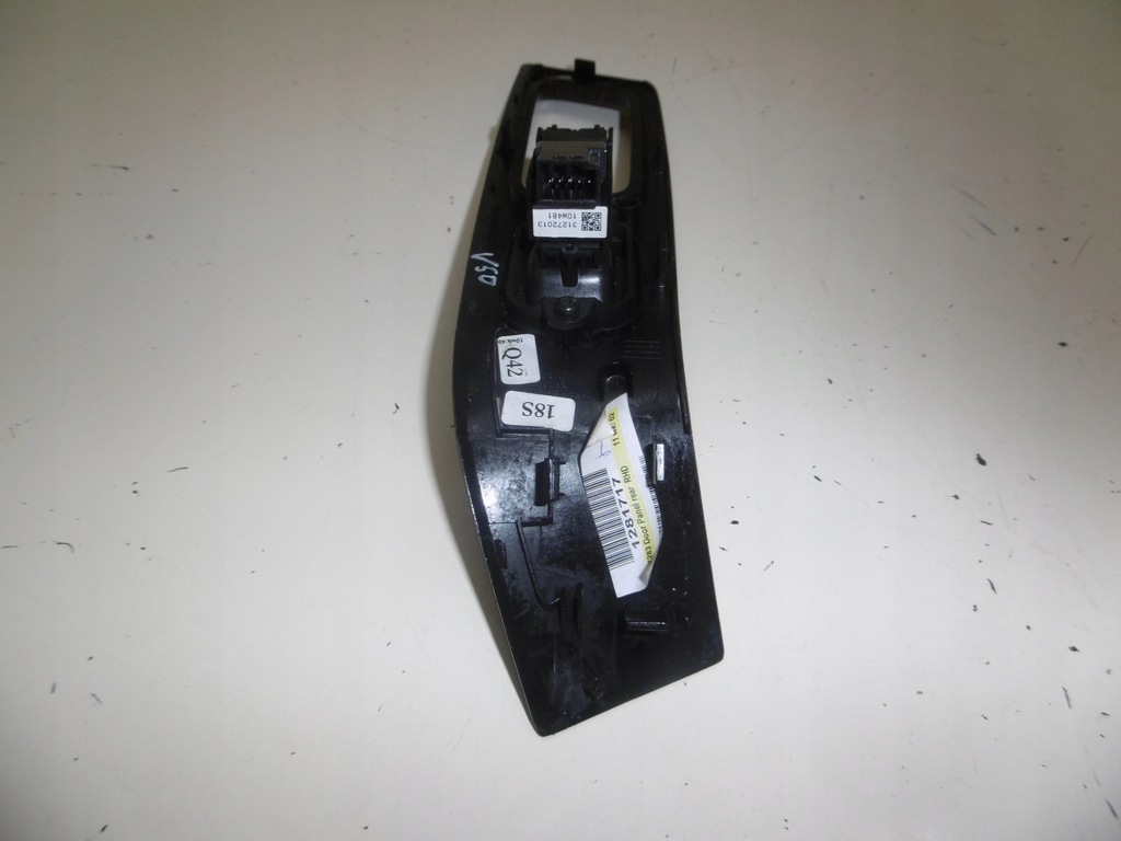 фото №7, Переключатель стекло правый задняя 31272013 volvo s60 v60