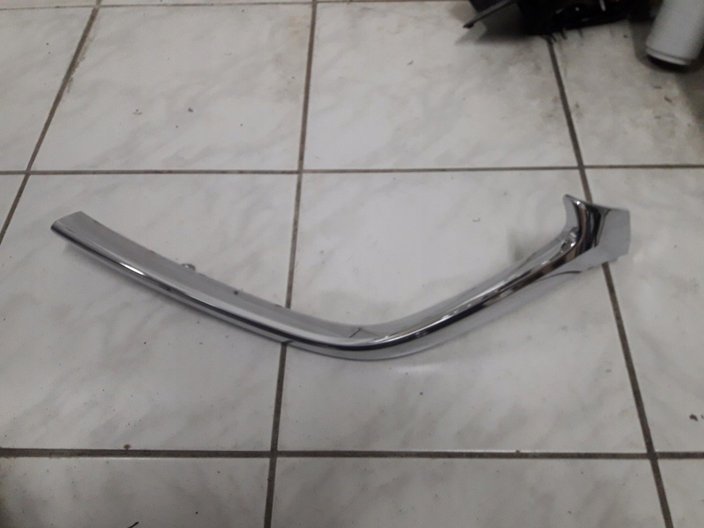 фото №1, Mazda 3 bm 2017-2019 решётка радиатора левый хром хороший оригинал lift