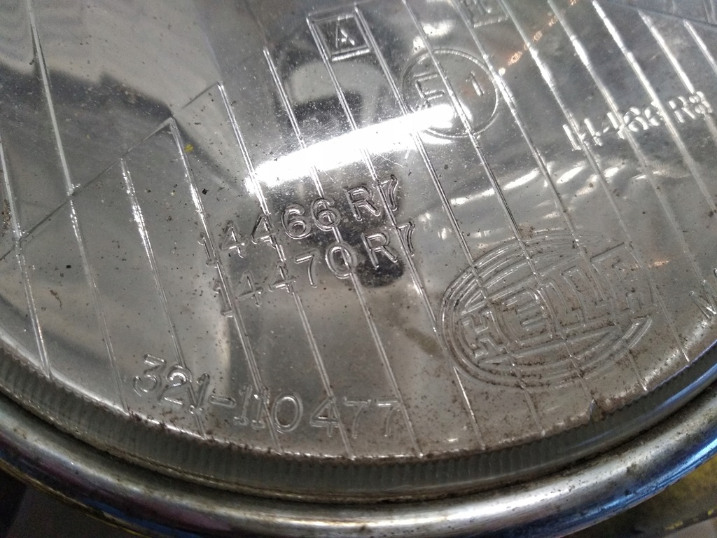 фото №8, Лампа фара vw scirocco mk1 hella 321110477