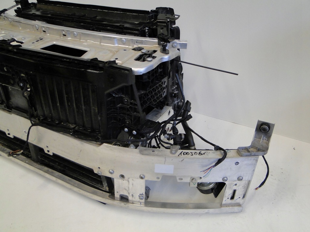 фото №10, Mercedes pas передній радіатор комплект glc 254 x254 гібрид hybrid