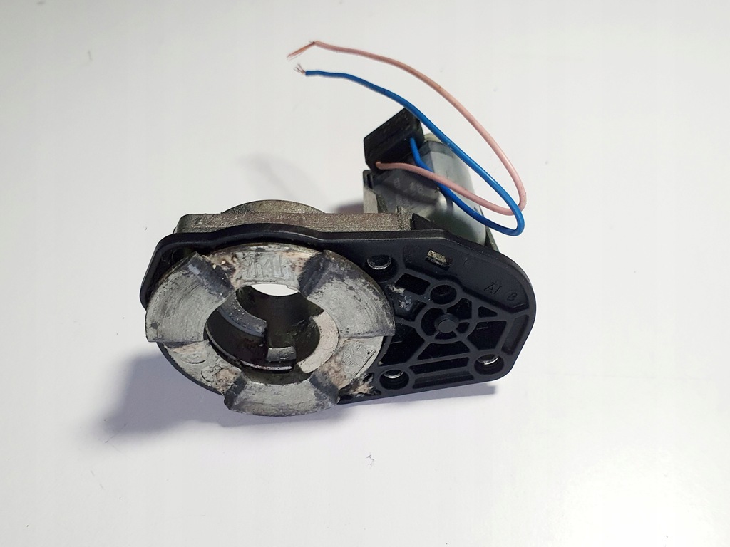 фото №7, Моторчик складывания зеркало левый audi a4 b8 a5 8t