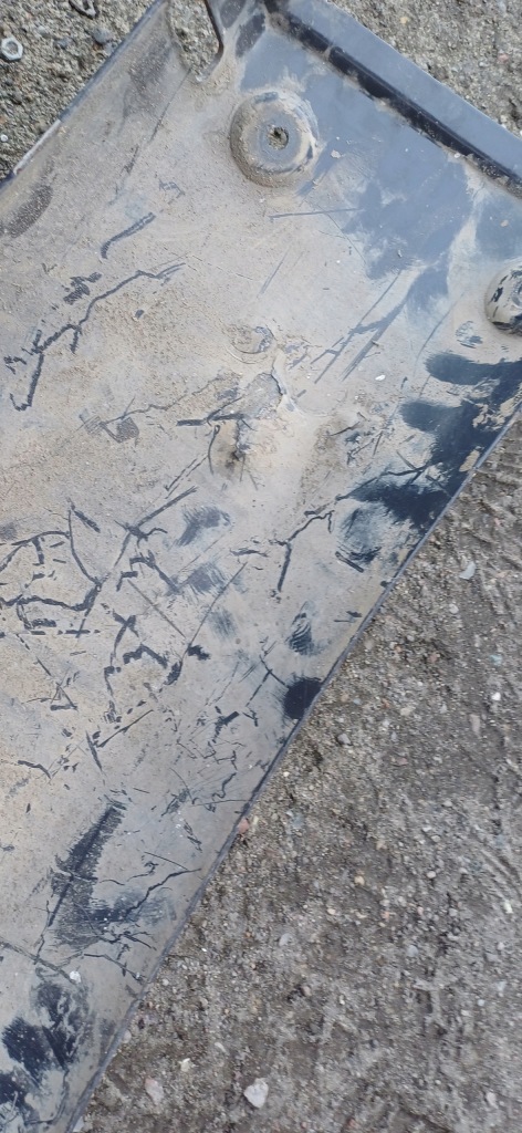 фото №5, Ветровик спойлер крышный scania 4 бампер металлический