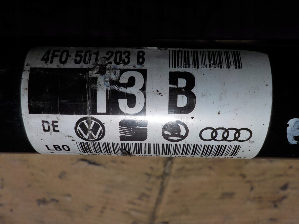 фото №2, Привідний вал права задня audi a6c6 2005r 4f0501203b