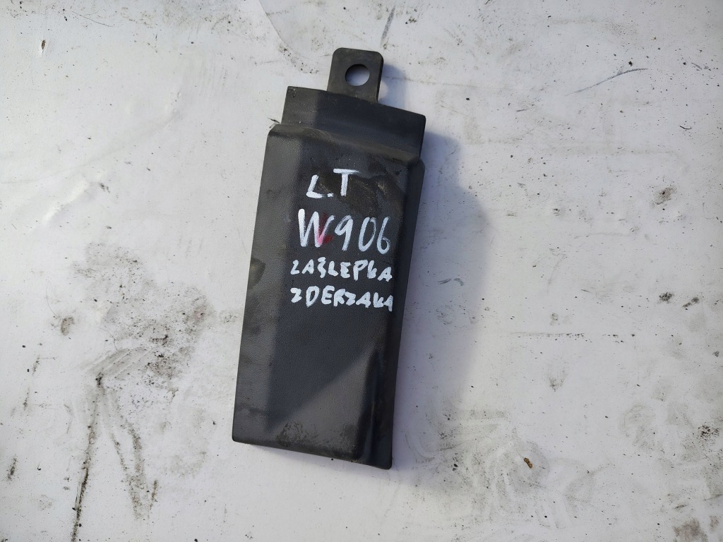 Купить Заглушка бампера левый задний  mercedes sprinter w906