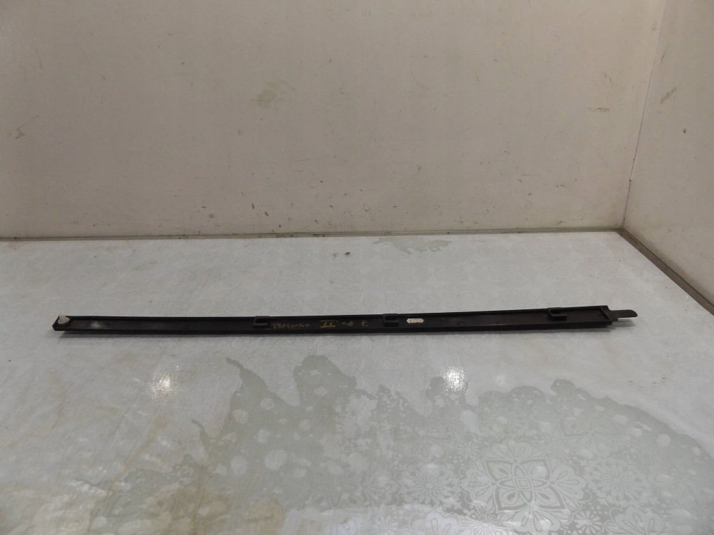 фото №4, Twingo ii молдинг люк правая