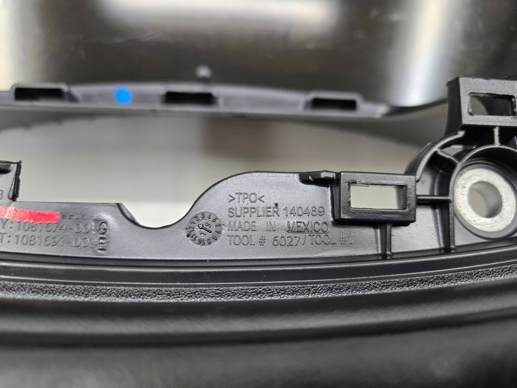 Багажник багажник піддон tesla 3 iii 19- перед Київ