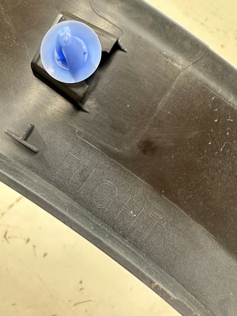 фото №13, Молдинг крила правий задня opel grandland x lift 9840792177