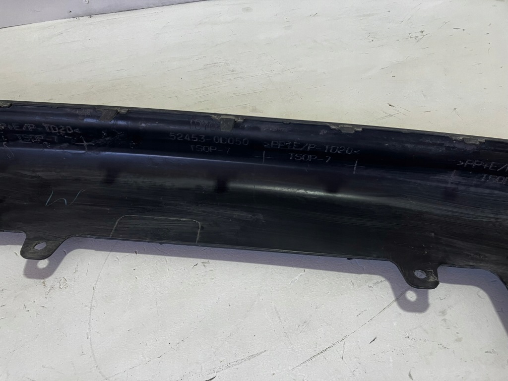 фото №9, #1 yaris iii lift молдинг нижня бампера задня