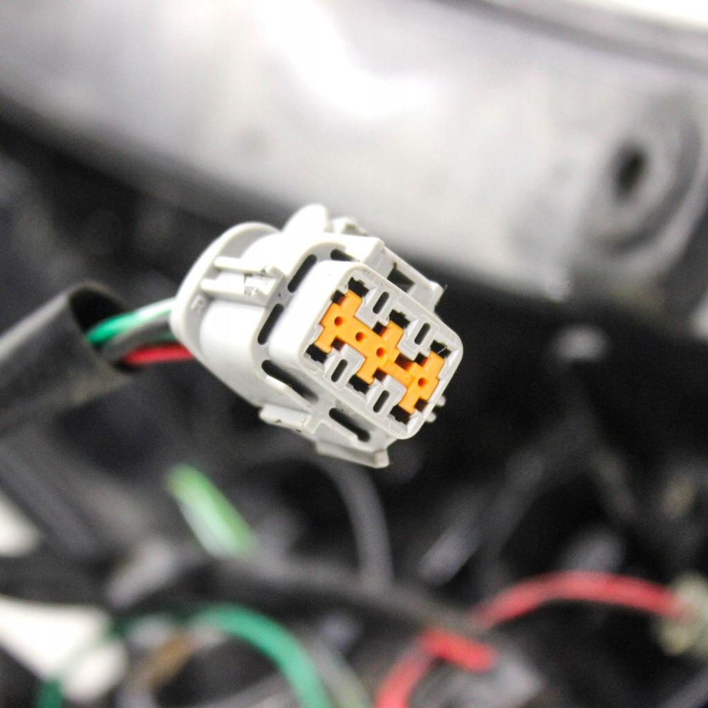 фото №6, Nissan leaf ii ze1 2021 правая сторона лампа задняя