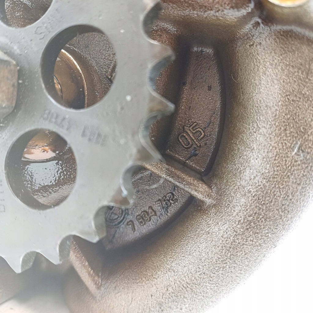 2005 bmw m5 насос масла 7834762 Киев