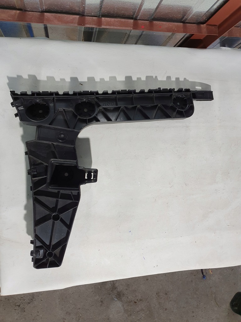 фото №1, Напрямна бампера задня audi rs6 c8 4k9