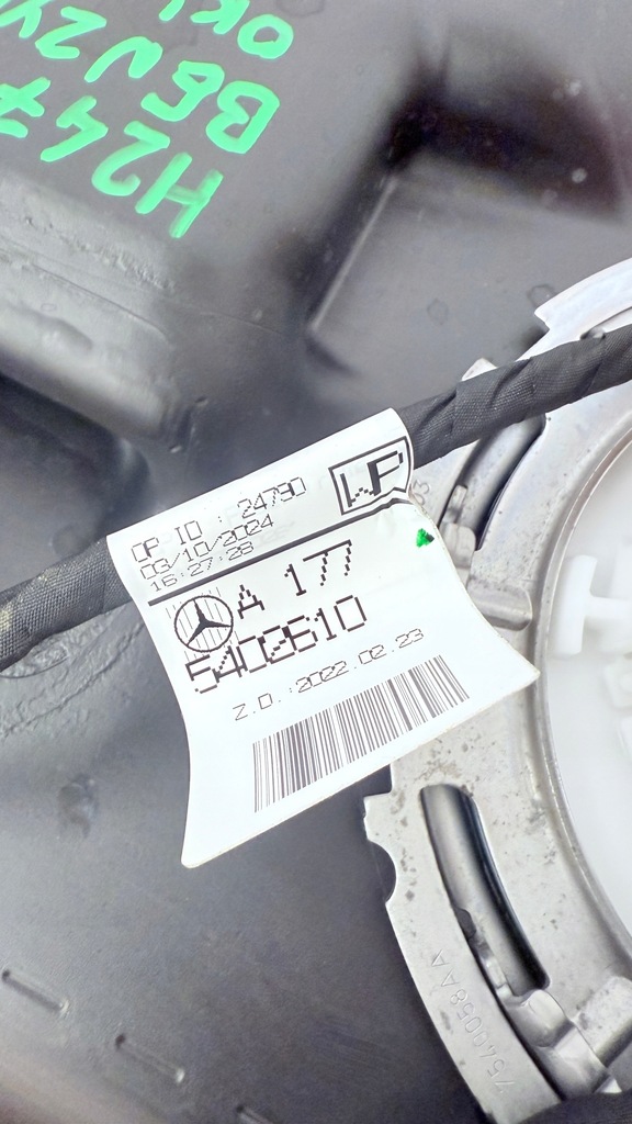 фото №10, Mercedes h247 gla w247 бак насос bak топлива бензин a2474701704