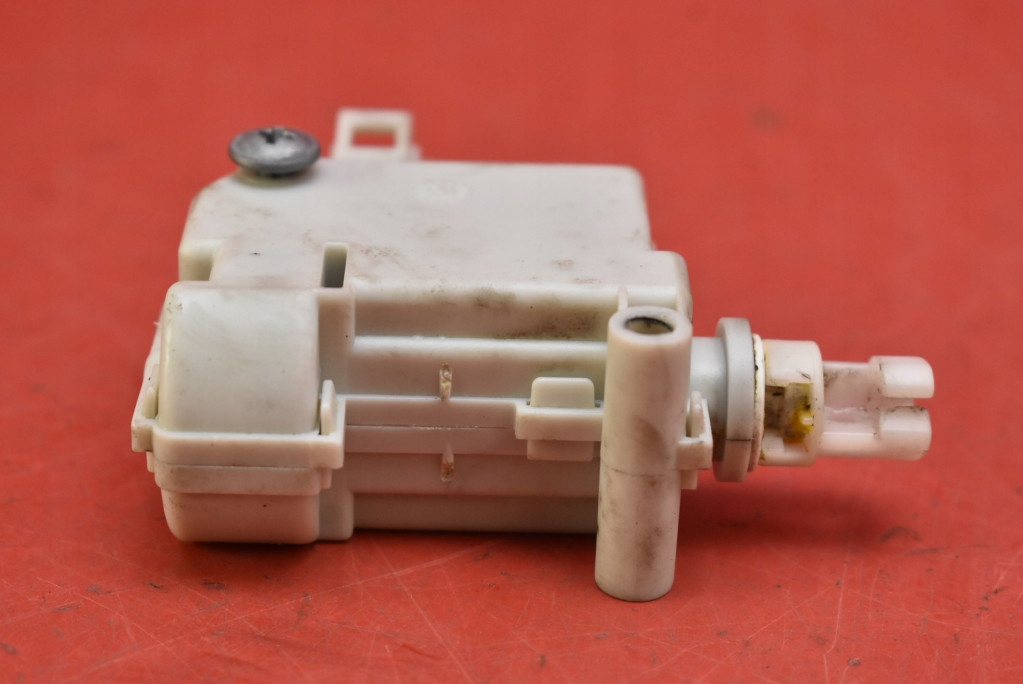 фото №6, Привод замка крышки 3b0959781 vw passat b7 10-15