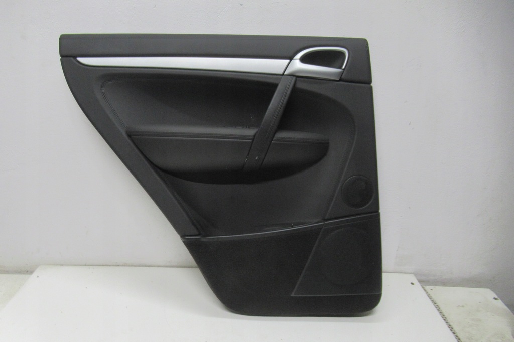 фото №1, Porsche cayenne обшивка обивка дверь левый задняя