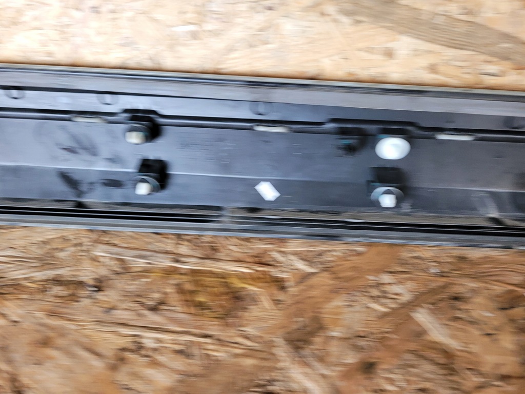 фото №9, Молдинг двері лівий перед mg zs p10360762