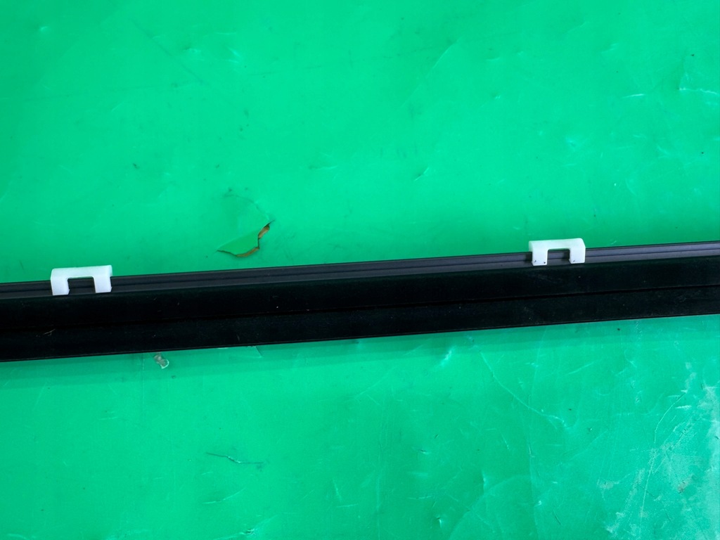 фото №8, Молдинг дверь уплотнитель наружная левая передняя kia ceed i 1 06-