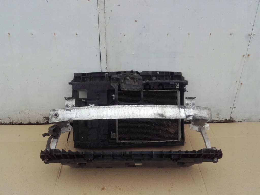 фото №1, Pas передній kompletny peugeot 2008 i 13r-