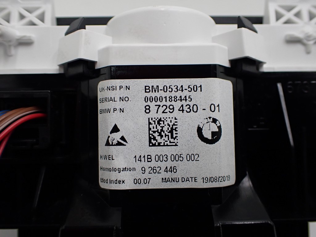 фото №10, Счетчик приборы дисплей europa bmw i3 i01 19r