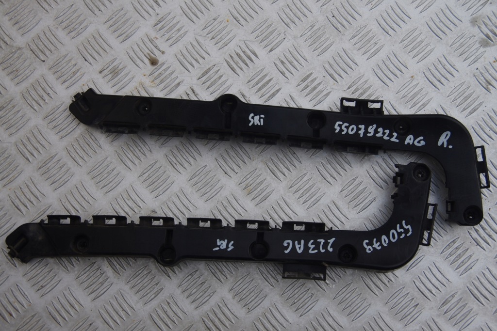 Купить Направляющая бампера jeep grand cherokee wk2 srt srt-8