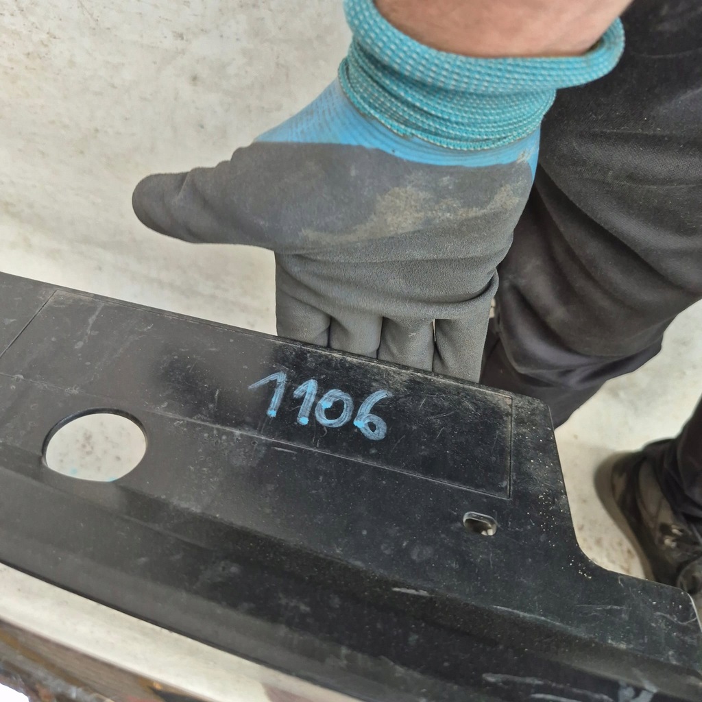 фото №9, Dacia duster i 1 10-13 бампер перед передний