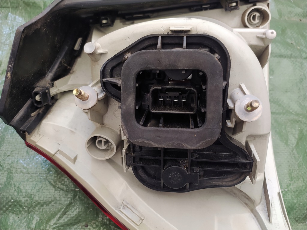 фото №8, Golf v hb лампа задня права зовнішня 1k6945096e