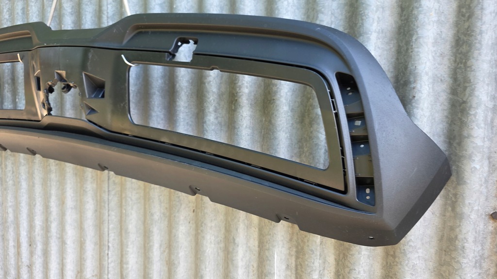 фото №8, Бампер задний задняя нижний накладка mg 4 mg4