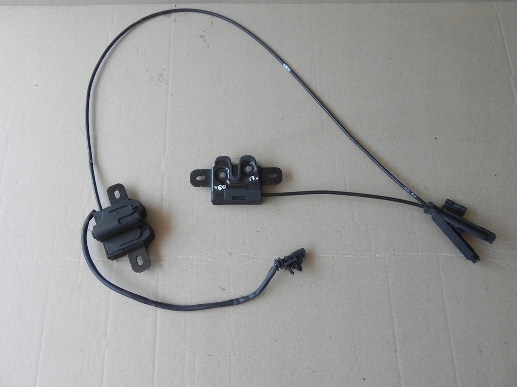 фото №1, Volvo v60 s60 ii трос капот 2x замок