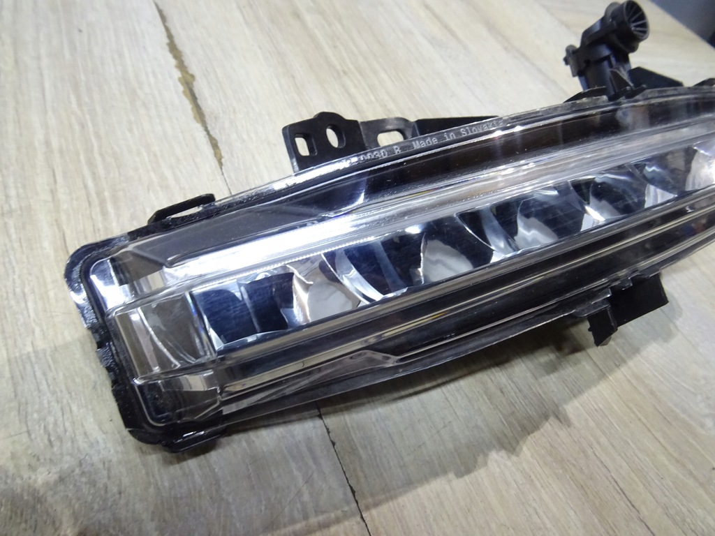 фото №3, Range rover l460 правый противотуманная фара m8e2 m8e2-15200