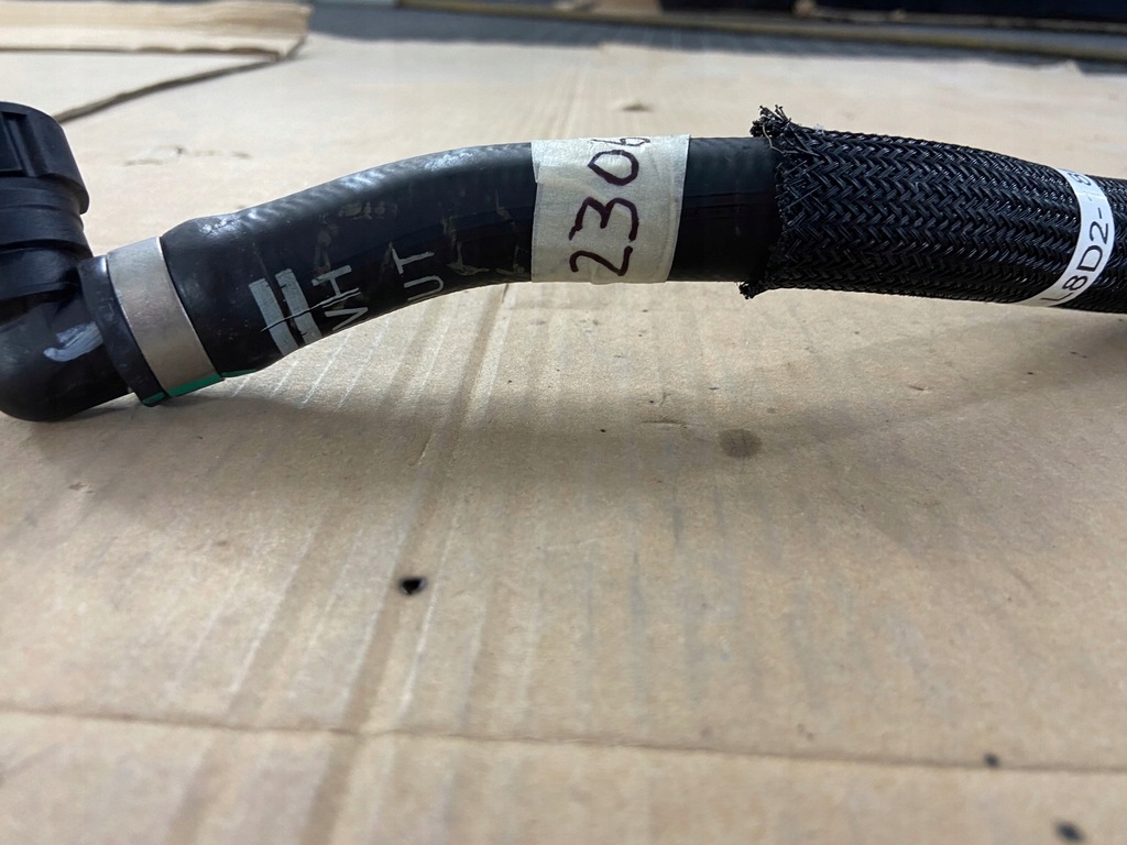 фото №1, Шланг wody evoque l551 p300e l8d2-18k596-ab