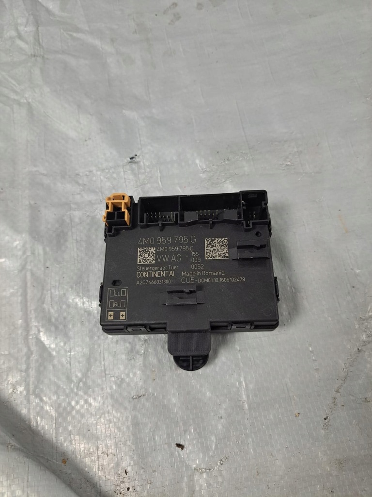 фото №1, Audi a4 b9 модуль блок керування двері 4m0959795g