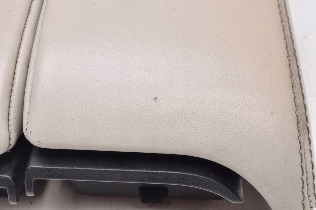 фото №14, Land rover range rover velar l560 подлокотник j8a2-k14181