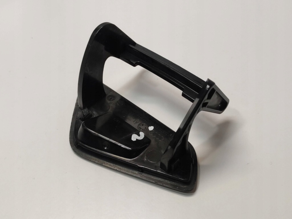 Audi a1 8x заглушка фара ліве перед 8x0807563 Недорого