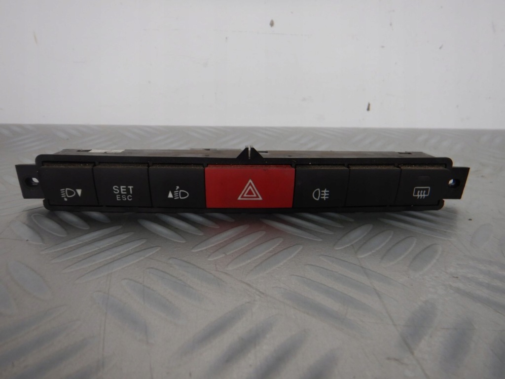 Купити Панель кнопок fiat doblo ii 2009-2014 7354981990 оригінал